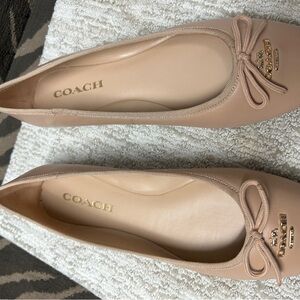 Coach flats